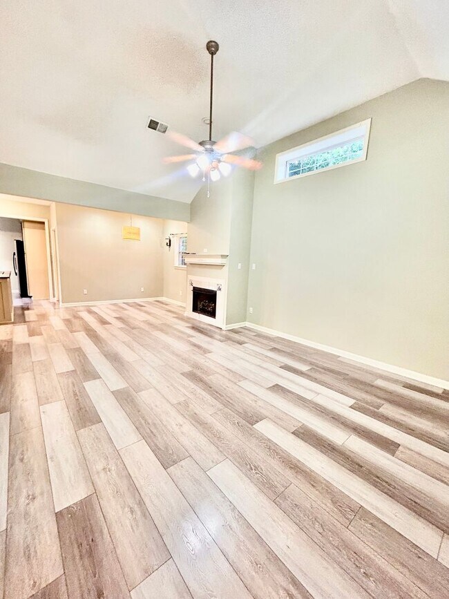 Photo - Spacious 3-Bedroom Home with Double Garage...