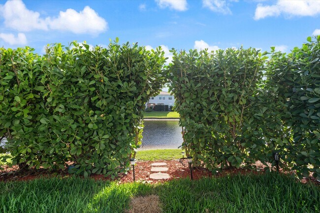 Foto del edificio - 119 Gramercy Square Dr