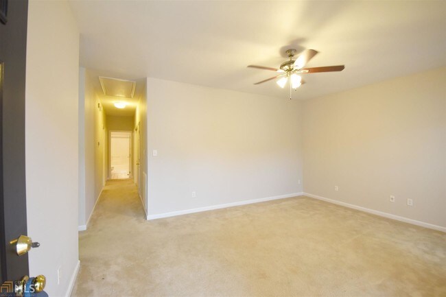 Building Photo - 211 Turnbridge Cir