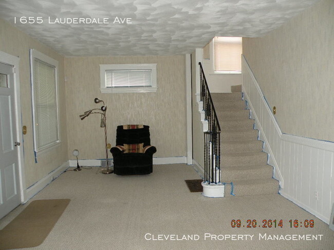 Building Photo - Lovely Lakewood Colonial.
