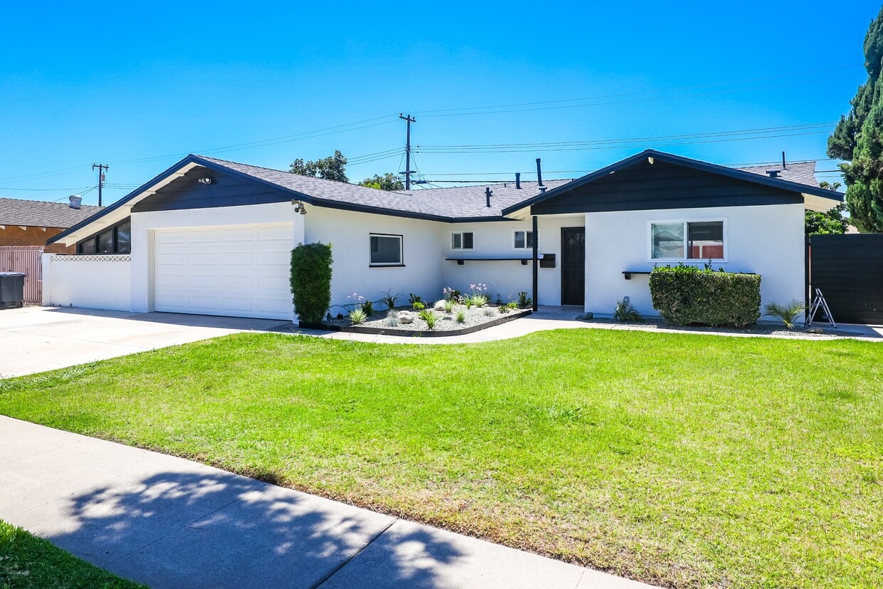 Photo - 13871 Ward St (Garden Grove, CA)