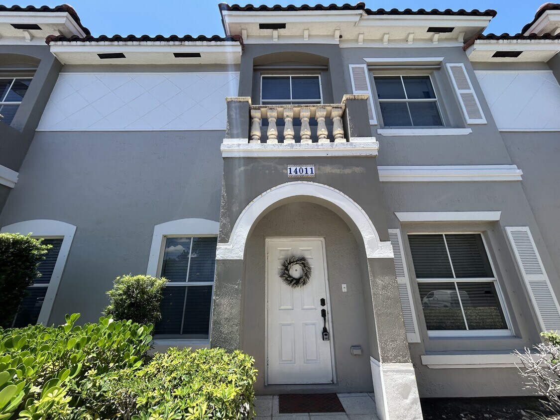 Foto principal - 14011 SW 49th St