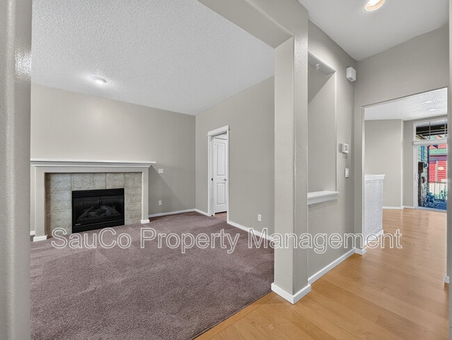 Building Photo - 7119 NE Stonewater St