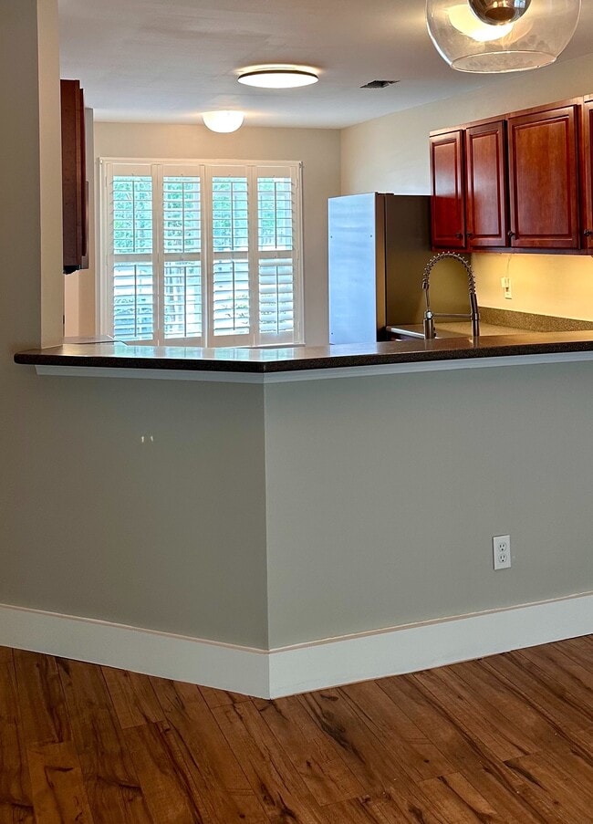 Foto del edificio - Charming 2-Bedroom Townhome in 'The Commons', Hanahan, S.C.