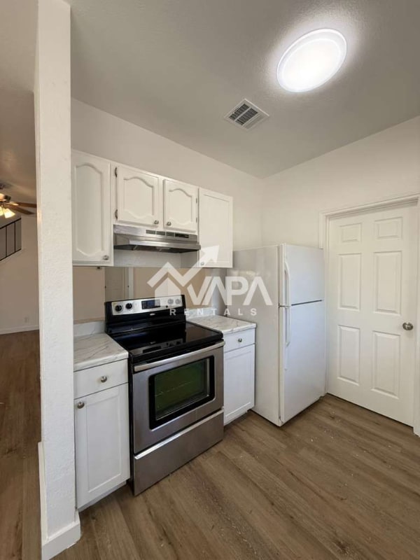 Building Photo - 747 Cypressfield Dr