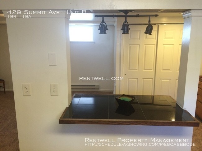 Building Photo - Large 1 bedroom in Horsham - $1000
