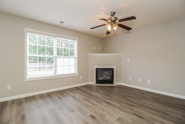 Building Photo - 145 Crestfield Cir