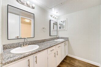 Building Photo - 6200 W Tidwell Rd