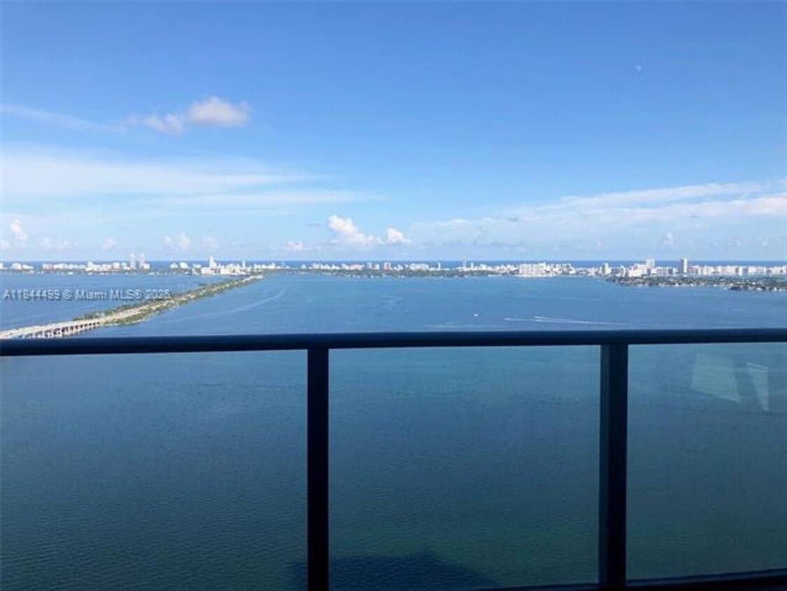 Photo - 3131 NE 7th Ave unit 4101 (A11844499)