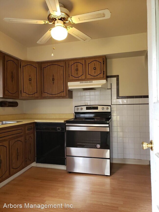 Building Photo - 4 br, 1 bath House - 3106 SOUTHERN DRIVE