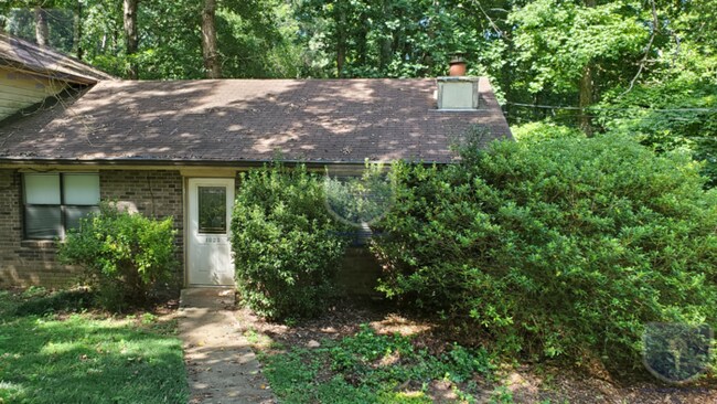 Building Photo - 1023 Sourwood Ct