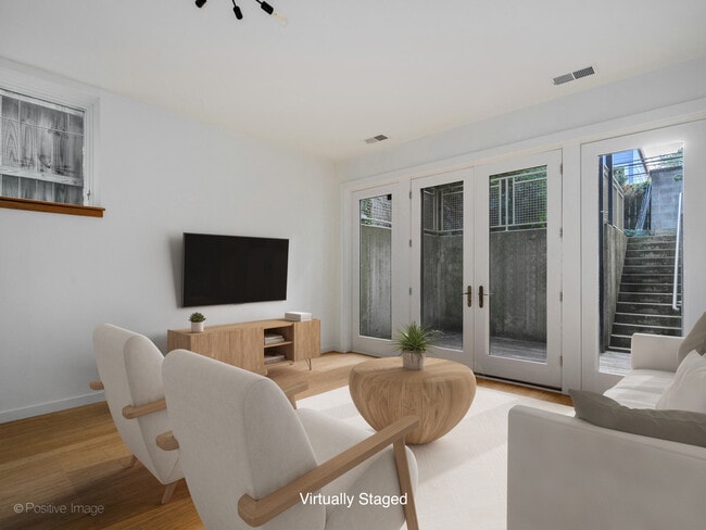 Foto del edificio - 842 N Wolcott Ave
