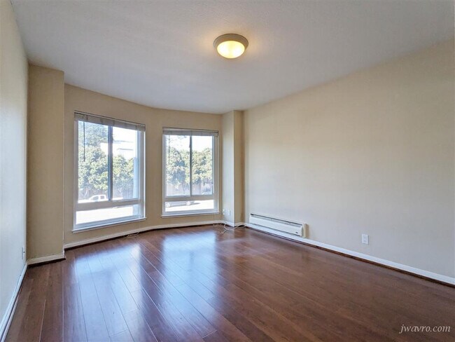 Foto del edificio - 7221 Geary Blvd
