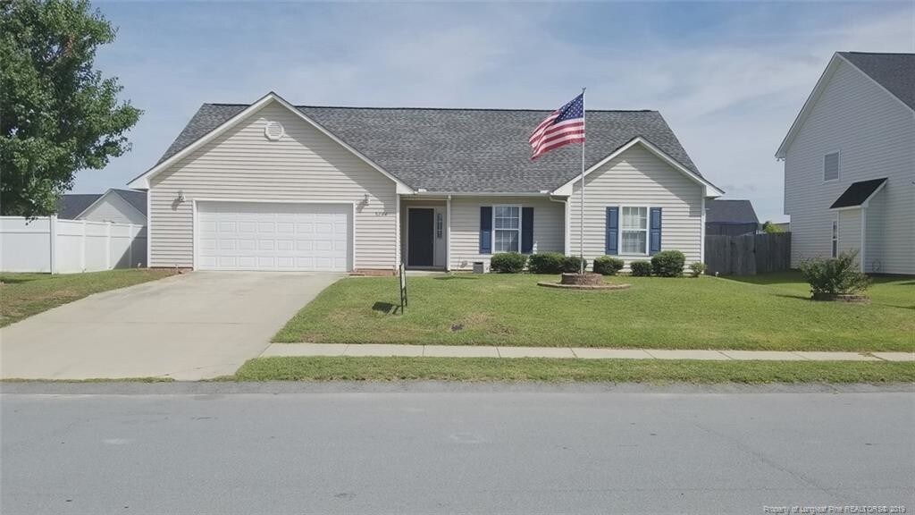 Foto principal - 5844 Nessee St