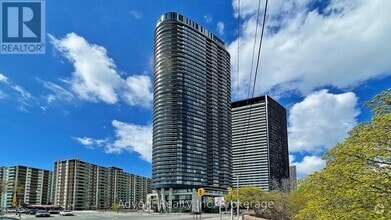 Building Photo - 585-585 Bloor St E