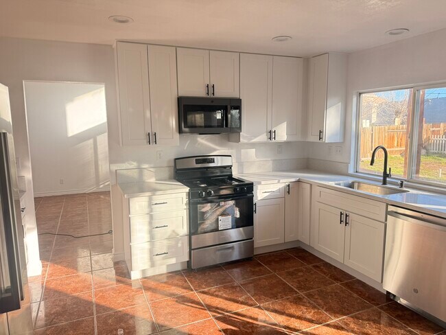 Foto del edificio - 14325 Tawney Ridge Ln