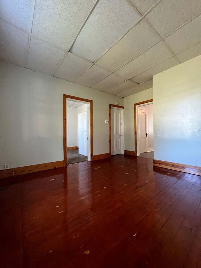 Building Photo - 2809 South Ave