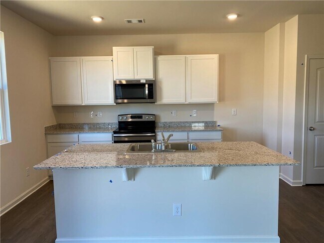 Building Photo - 38 Walnut Grv Wy