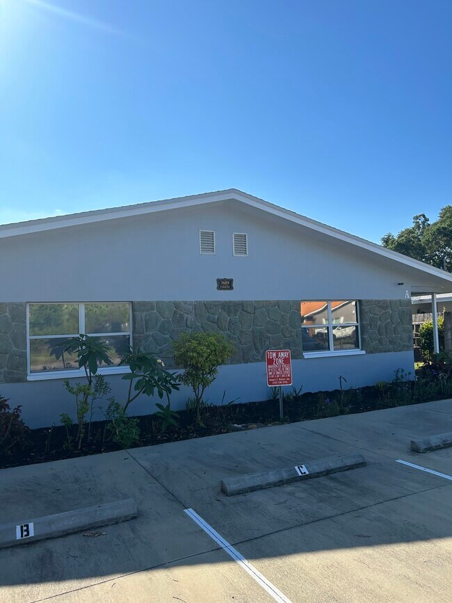 Building Photo - 1489 Fresh Dr