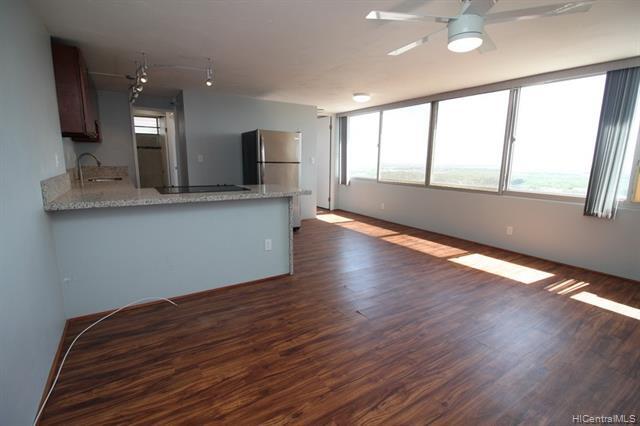 Building Photo - 1060 Kamehameha Hwy