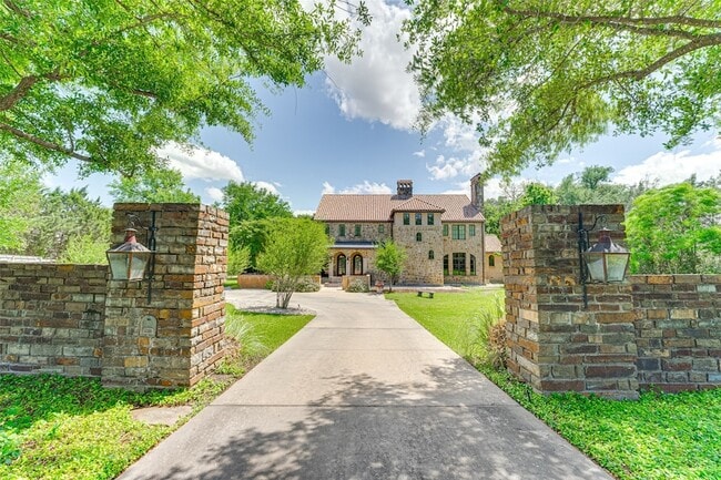 Building Photo - 4120 Cochran Chapel Rd