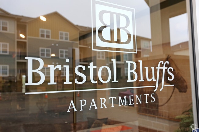 Building Photo - Bristol Bluffs