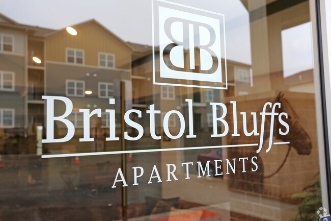 Foto del edificio - Bristol Bluffs