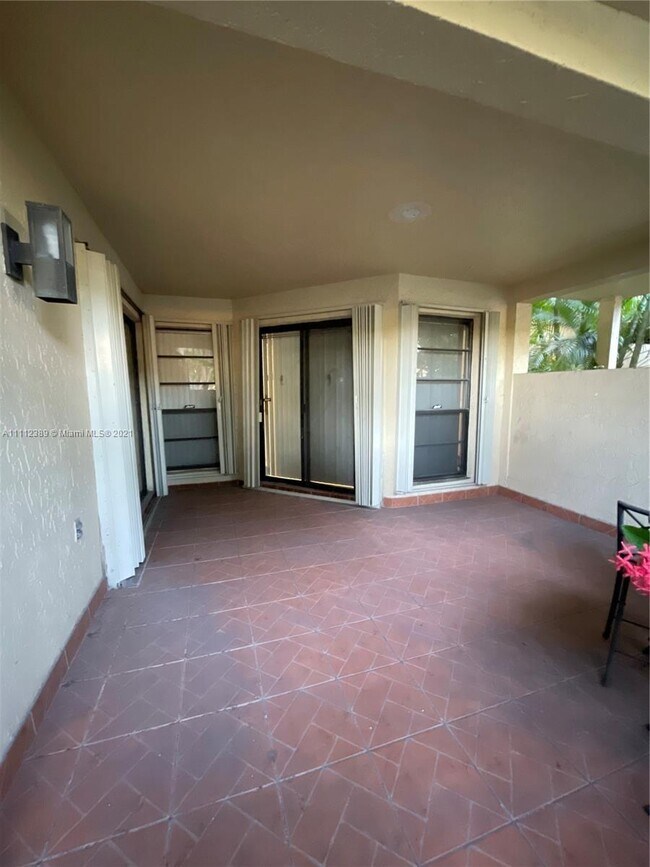 Foto del edificio - 8810 SW 123rd Ct