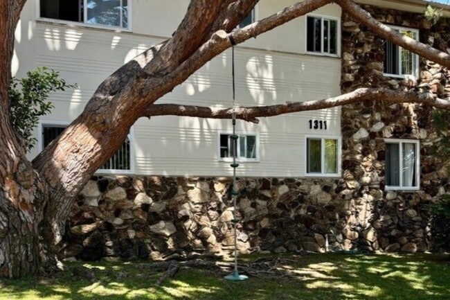 Foto del edificio - 1311 Berkeley St