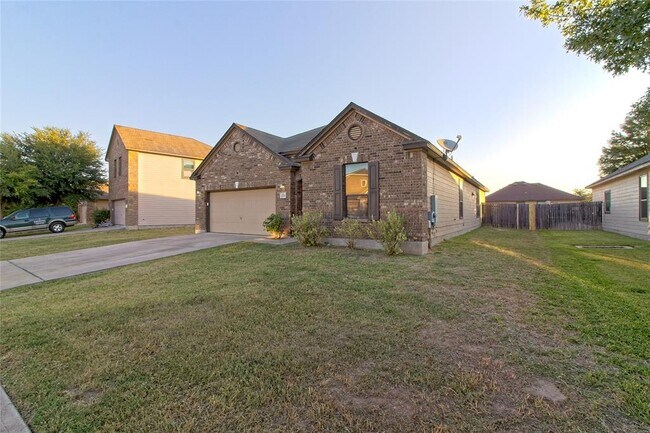 Foto del edificio - 2239 Howry Dr