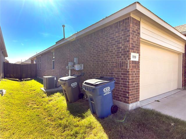 Foto del edificio - 1119 Sassafras Dr