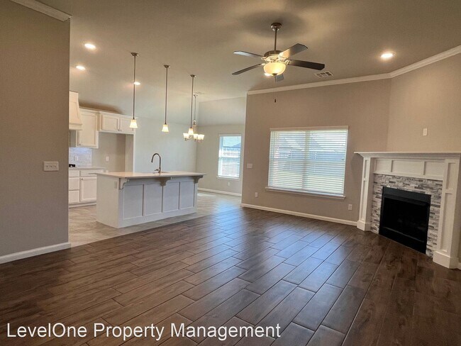 Foto del edificio - 3 br, 2 bath House - 4204 NW 152nd Street