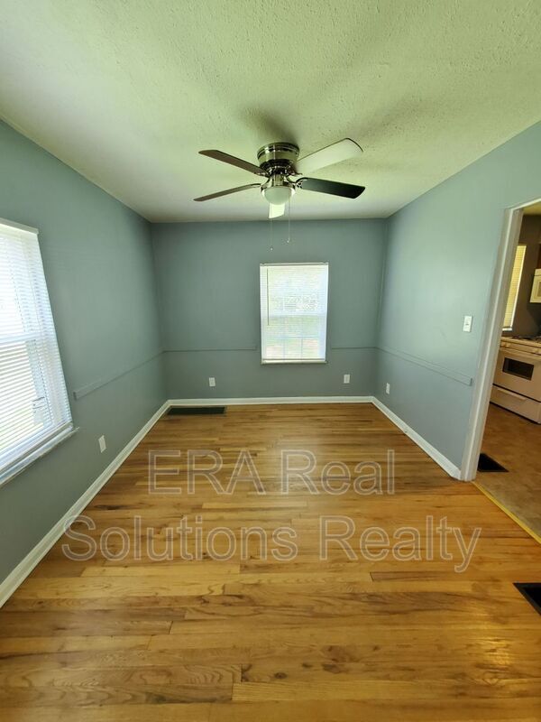 Building Photo - 2918 Ruhl Ave