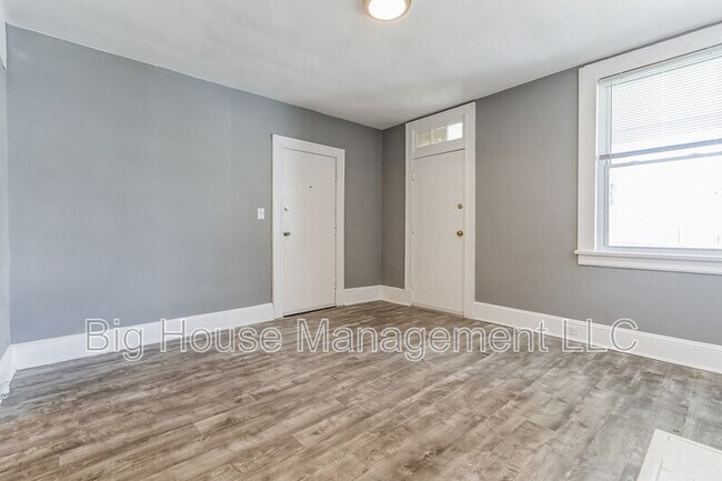 Photo - 4806 Liberty Heights Ave Apartment