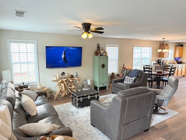 Photo - Lantern's Walk Home for Rent