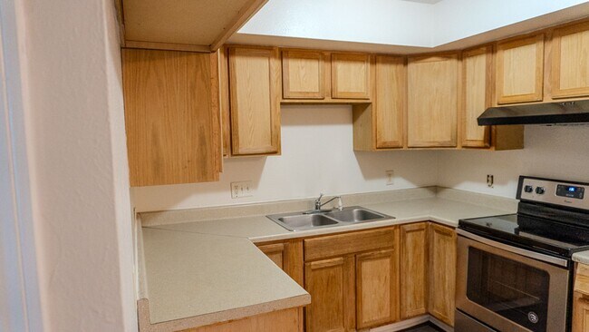 Foto del edificio - Lovely 2-Bedroom Townhouse in Central Toledo