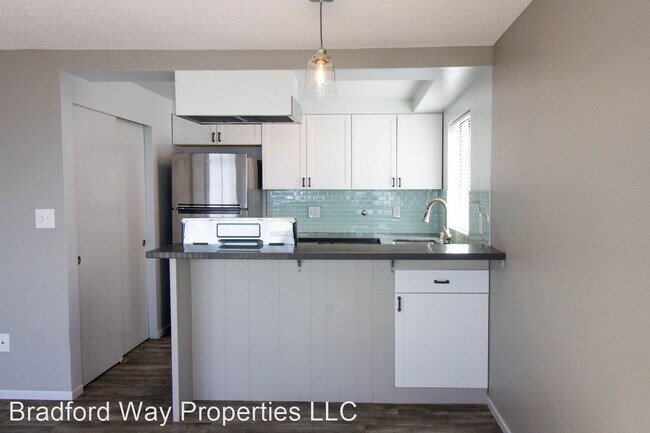 Building Photo - 1356 Alki Ave SW