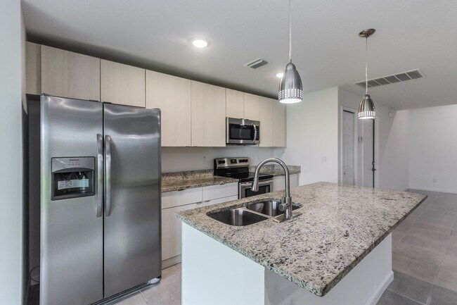 Foto del edificio - Beautiful 4bd/2ba Home in Palm Bay!!