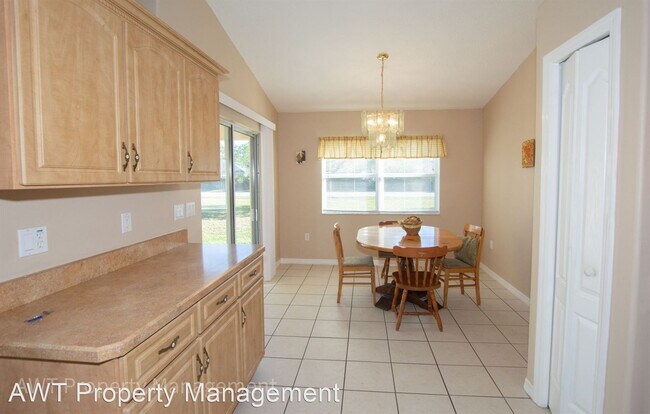 Building Photo - 4 br, 2 bath House - 7 N Seven champions Path