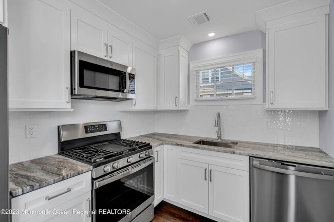 Foto del edificio - 419 10th Ave