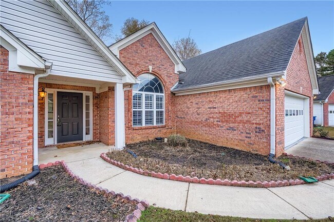 Building Photo - 1975 Heatherton Rd