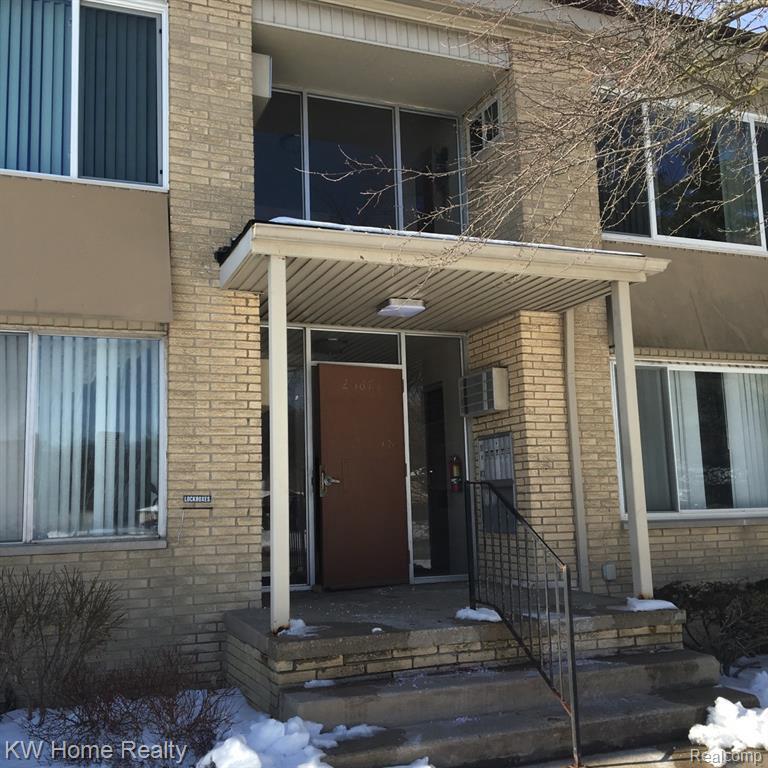 25675 Lahser Rd, Southfield, MI 48033 Condo for Rent in Southfield