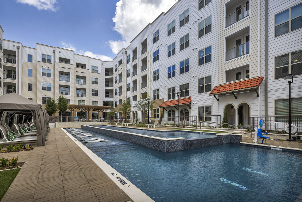 Ablon at Harbor Village - 2600 Lakefront Trl Rockwall, TX | Apartments.com