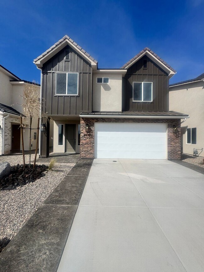 Foto del edificio - Brand New LARGE S&S Home!!