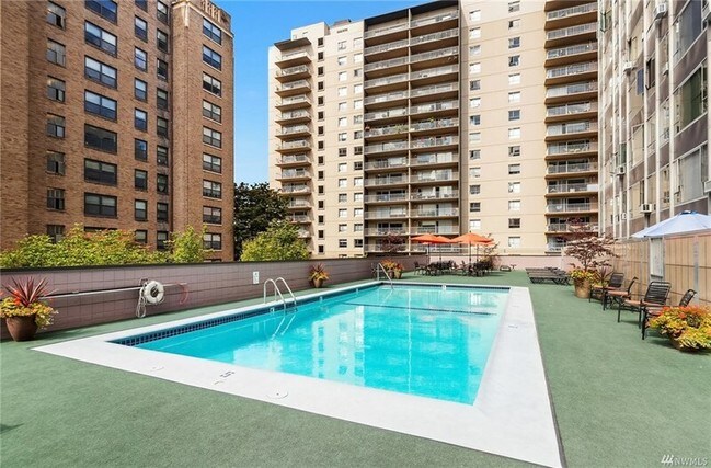 Foto del edificio - 1221 Minor Ave