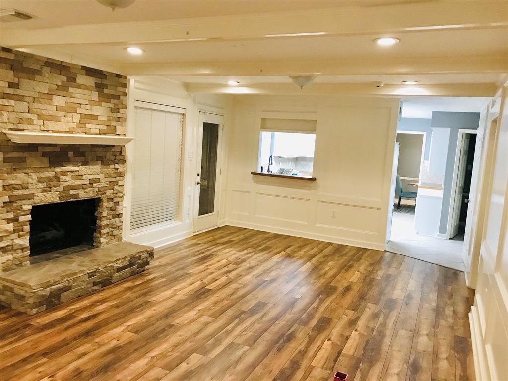 Foto principal - 15703 Laurelfield Dr