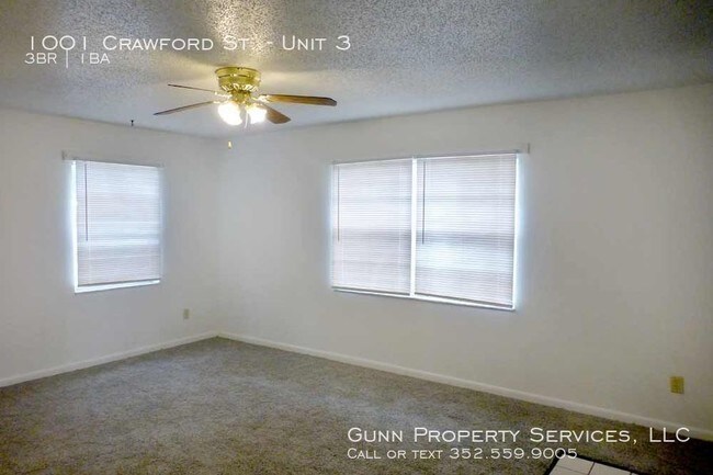 Building Photo - 3 Bedroom, 1 Bath Triplex, Accepts Section 8