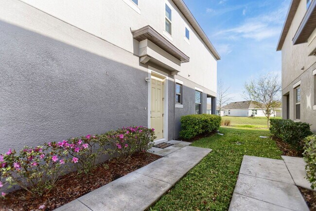 Photo - 31975 Blue Passing Loop Townhome