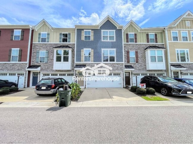 Building Photo - 943 Centurion Cir