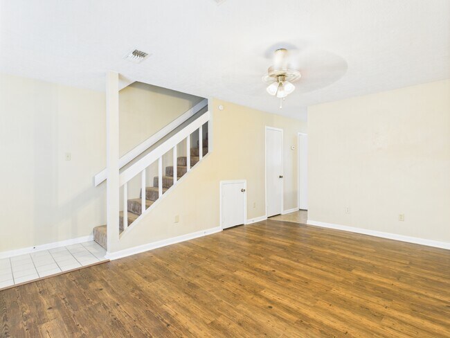 Foto del edificio - 700 San Pedro Dr